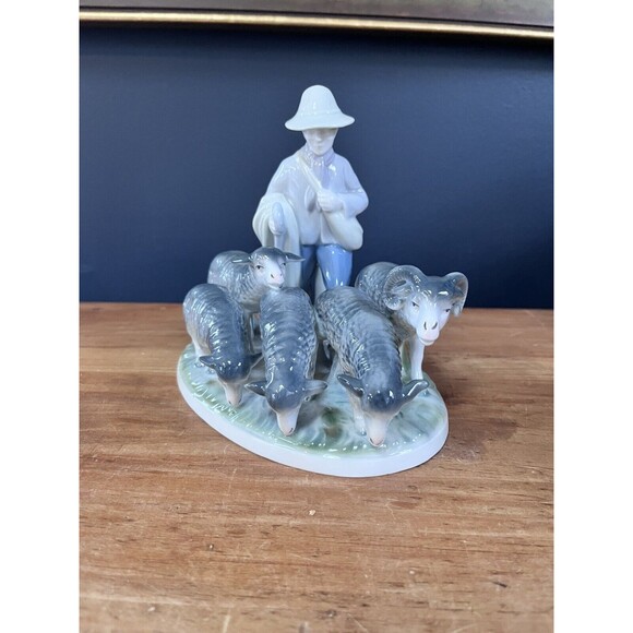 Golden Crown E R Germany Gerold Porzellan Bavaria Shepherd Sheep Figurine - Picture 7 of 12